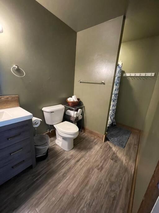 Parkway Yellowstone Guest House Room #1 Gardiner Eksteriør bilde