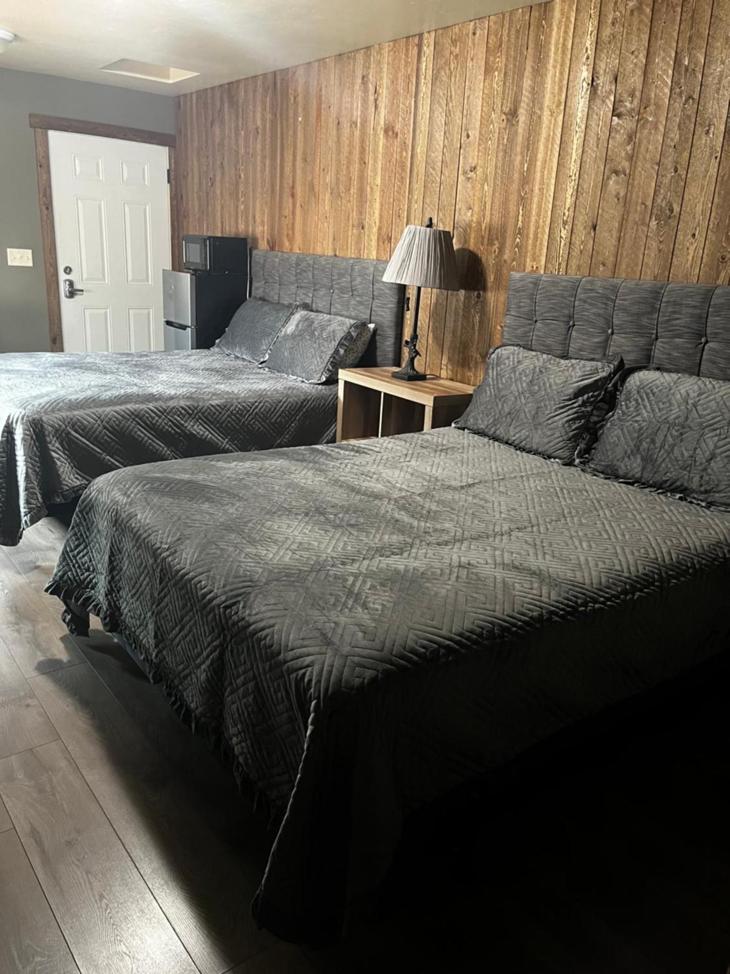 Parkway Yellowstone Guest House Room #1 Gardiner Eksteriør bilde
