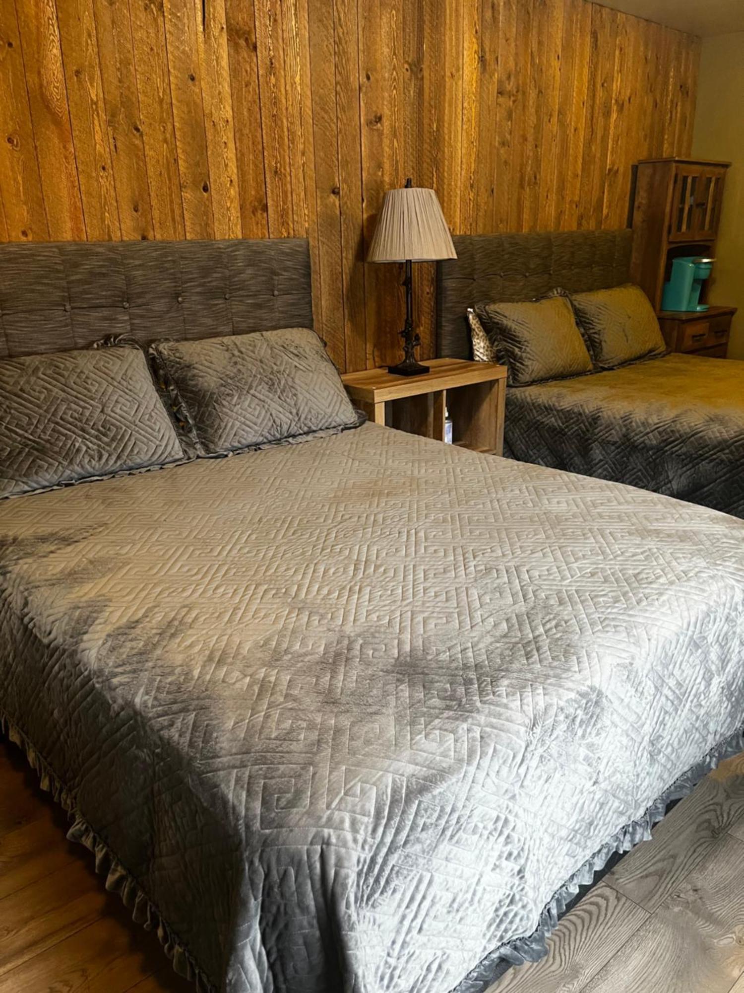 Parkway Yellowstone Guest House Room #1 Gardiner Eksteriør bilde